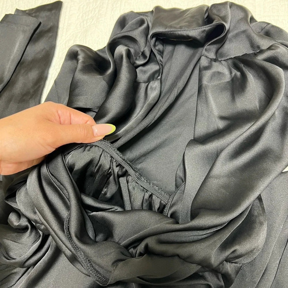 H&M SATIN JUMPSUIT Size2 - Picture 12 of 14